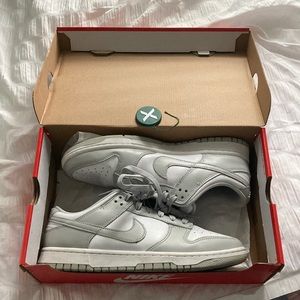 Nike, grey fog, low dunks size 9